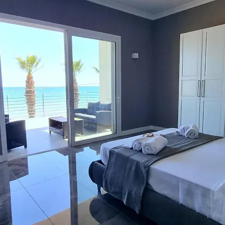 Villa Luxury Lucy With Pool On Front Of Of Donnalucata (Sicily)