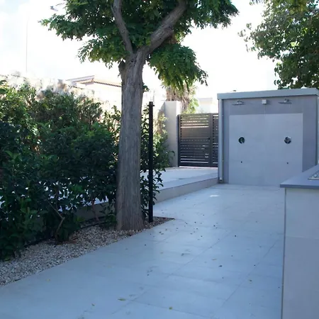 Luxury Lucy With Pool On Front Of Of Villa